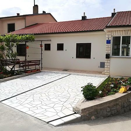 Apartment And Rooms Markovic Senj  Dış mekan fotoğraf