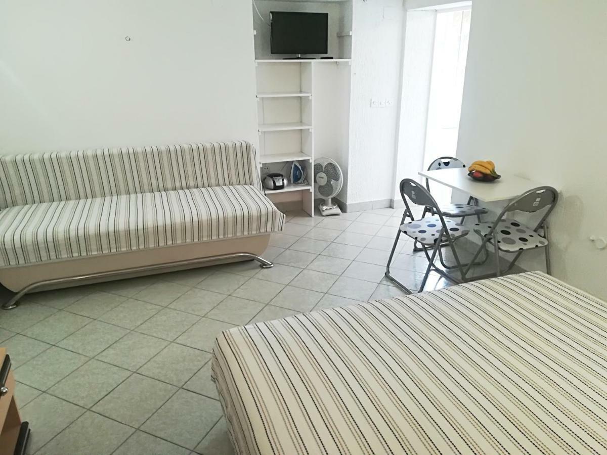 Apartment And Rooms Markovic Senj  Dış mekan fotoğraf