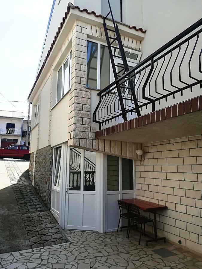 Apartment And Rooms Markovic Senj  Dış mekan fotoğraf